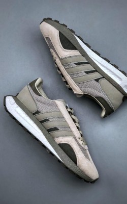 נעלי אדידס RETROPY E5