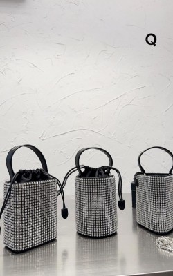 תיק וואנג בשלושה צורות 