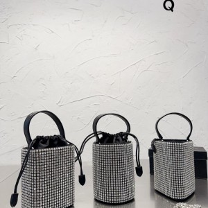 תיק וואנג בשלושה צורות 