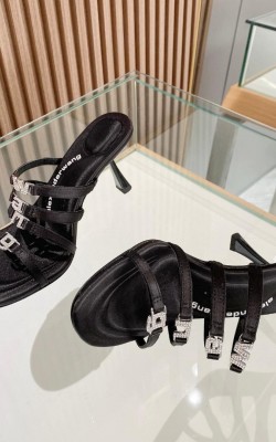 נעלי עקב וואנג  8 ס"מ