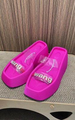 כפכפי אלכסנדר וונג