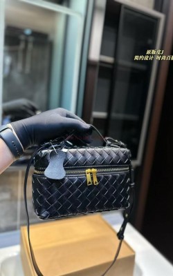 תיק בוטגה ונטה 21/13 ס"מ