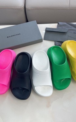 כפכפי בלנסיאגה