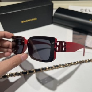 משקפי בלנסיאגה