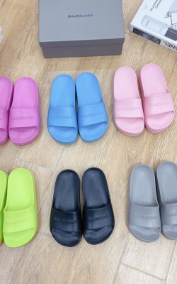 כפכפי בלנסיאגה