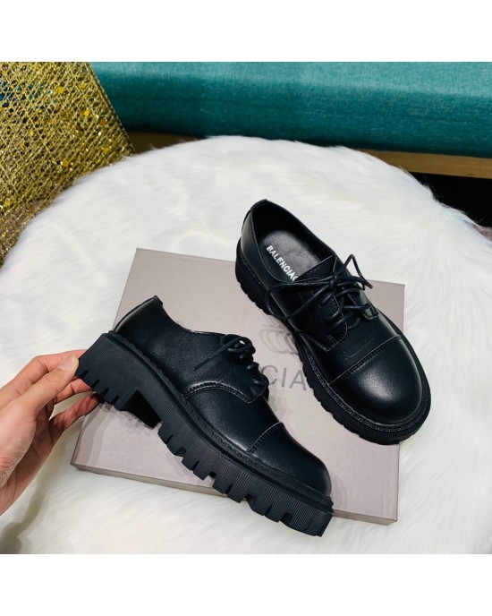 נעלי בלנסיאגה