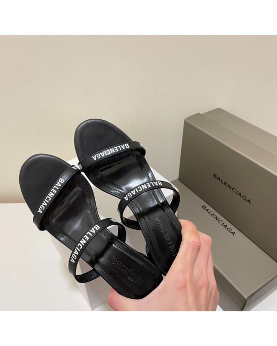 סנדלי בלנסיאגה