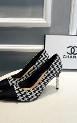 נעלי עקב שאנל