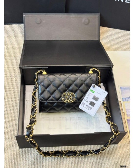 תיק שאנל 18/10 ס