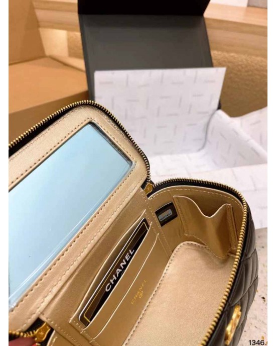 תיק שאנל 18 ס