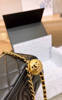 תיק שאנל 18 ס"מ