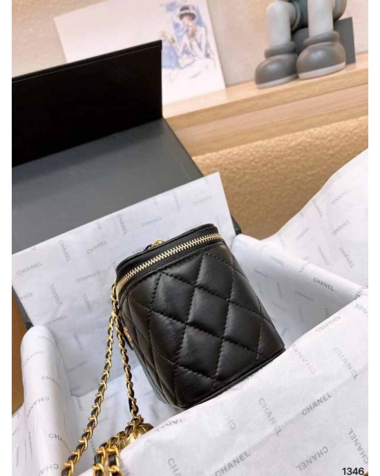 תיק שאנל 18 ס