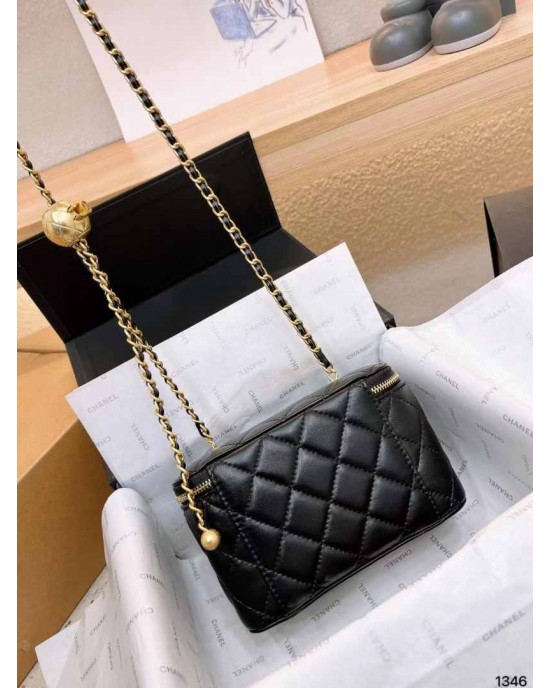 תיק שאנל 18 ס