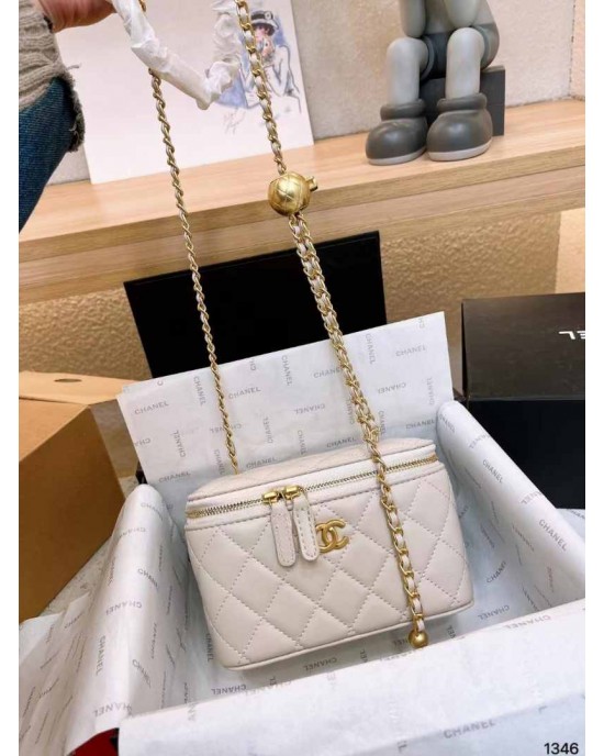 תיק שאנל 18 ס