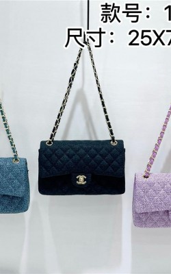 תיק שאנל במגוון צבעים 