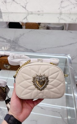 תיקי דולצ'ה וגבאנה