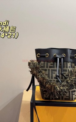 תיק פנדי 14/21 ס"מ