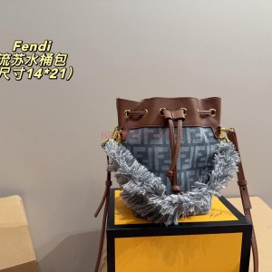 תיק פנדי 14/21 ס"מ