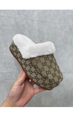 כפכפי גוצי פלטפורמה