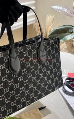 תיק גוצי 40/25 ס"מ