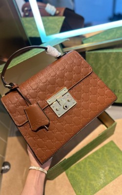 תיק גוצי 28 ס"מ