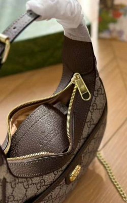 תיק גוצי  22/12 ס"מ