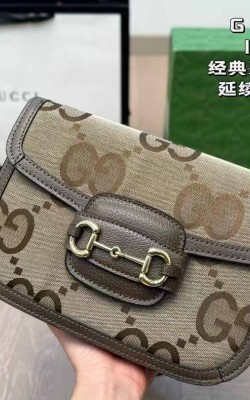 תיק גוצי 25/18 ס"מ