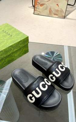 כפכפי גוצי במגוון צבעים 