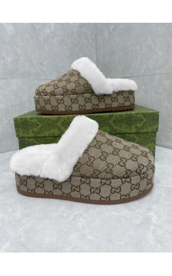 כפכפי גוצי פלטפורמה