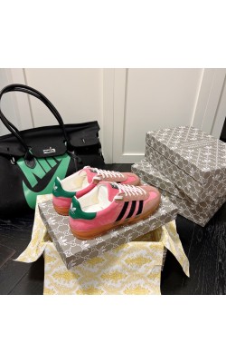 נעלי גוצי אדידס