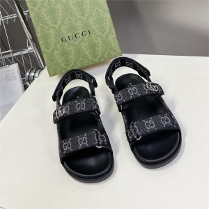 סנדל גוצי המבוקש