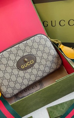 תיק גוצי 23 ס"מ