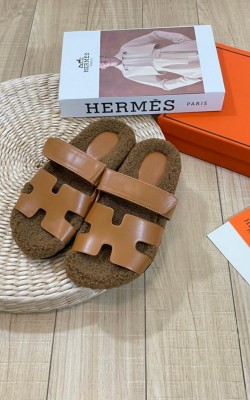 כפכפי הרמס פרווה 