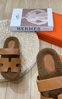 כפכפי הרמס פרווה 