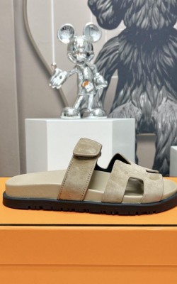 כפכפי הרמס קולקציה חדשה