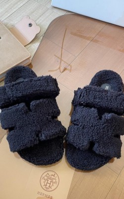 כפכפי הרמס פרווה