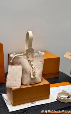 תיק לואי 16/18 ס"מ