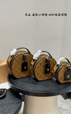 תיק לואי  13/11 16/15 18/17 ס"מ