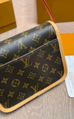 תיק לואי 19/13 ס"מ