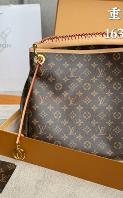 תיק לואי 40/33 ס"מ