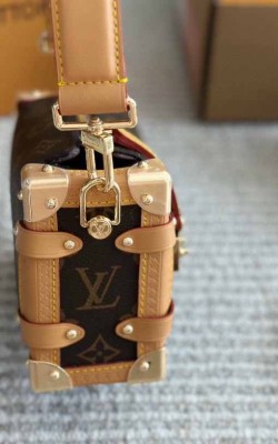 תיק לואי 23/16 ס"מ