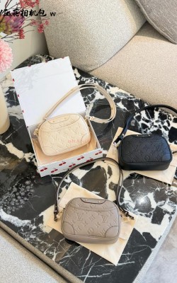 תיק לואי 11/18.5/6 ס"מ