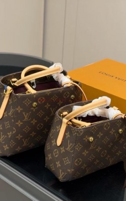 תיק לואי 28 ו 22 ס"מ