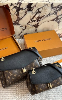 תיק לואי 30/19 23/15 ס"מ