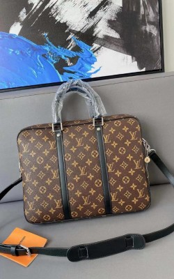 תיק למחשב נייד 