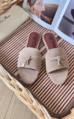 כפכפי  לורו פיאנה 35-41