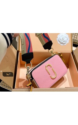 תיק מארק ג'ייקובס במגוון צבעים