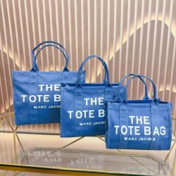 תיק מארק ג'ייקובס