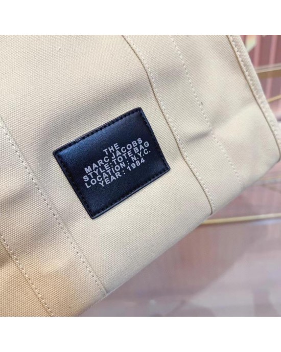 תיק מארק ג'ייקובס