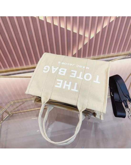 תיק מארק ג'ייקובס